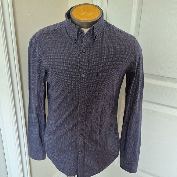 Banana Republic Men's Dark Blue Button-Down Shirt - Picture 1 of 16